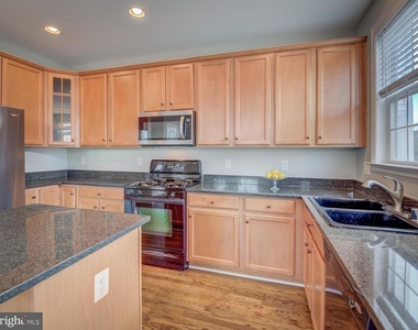 42451 Magellan Square - Photo Thumbnail 11
