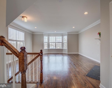 42451 Magellan Square - Photo Thumbnail 1
