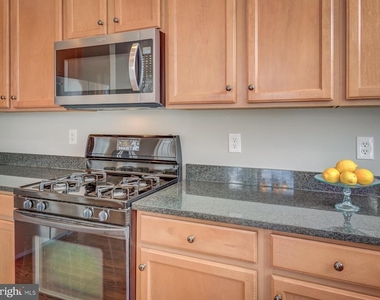 42451 Magellan Square - Photo Thumbnail 12