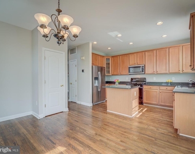 42451 Magellan Square - Photo Thumbnail 10