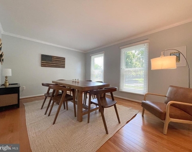 502 Clagett Street Sw - Photo Thumbnail 2