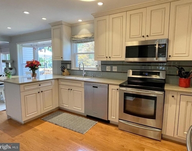 502 Clagett Street Sw - Photo Thumbnail 5