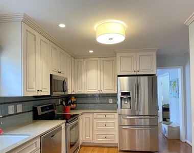 502 Clagett Street Sw - Photo Thumbnail 7