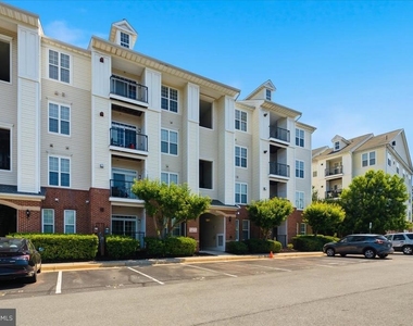 21228 Mcfadden Square - Photo Thumbnail 2