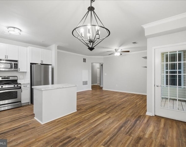 21228 Mcfadden Square - Photo Thumbnail 6