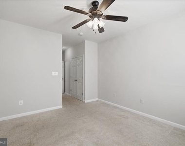 21228 Mcfadden Square - Photo Thumbnail 23