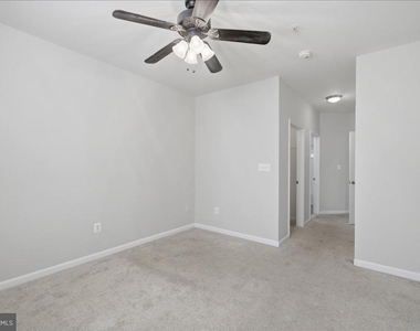 21228 Mcfadden Square - Photo Thumbnail 22