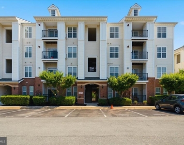 21228 Mcfadden Square - Photo Thumbnail 1