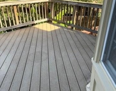 5142 Woodford Drive - Photo Thumbnail 9