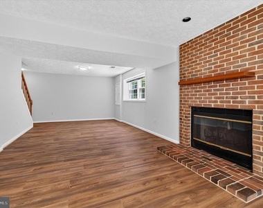 8405 Overlook Street - Photo Thumbnail 28