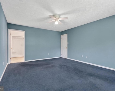 8405 Overlook Street - Photo Thumbnail 16