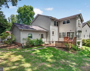 8405 Overlook Street - Photo Thumbnail 38