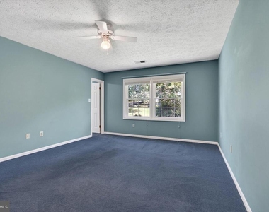 8405 Overlook Street - Photo Thumbnail 15