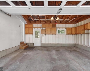 8405 Overlook Street - Photo Thumbnail 35