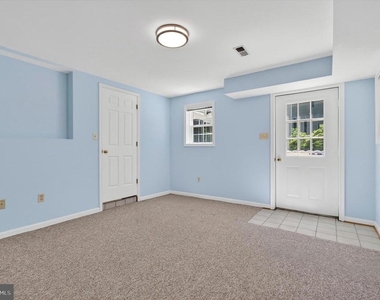 8405 Overlook Street - Photo Thumbnail 31
