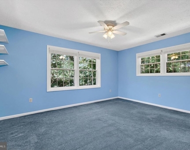 8405 Overlook Street - Photo Thumbnail 24
