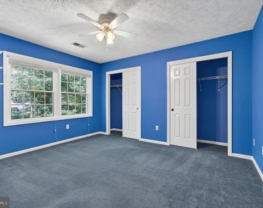 8405 Overlook Street - Photo Thumbnail 21