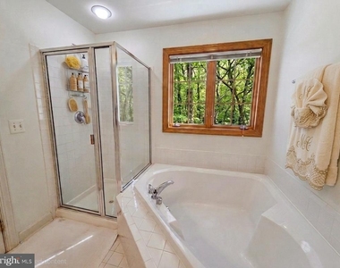 8091 Samuel Wallis Street - Photo Thumbnail 14