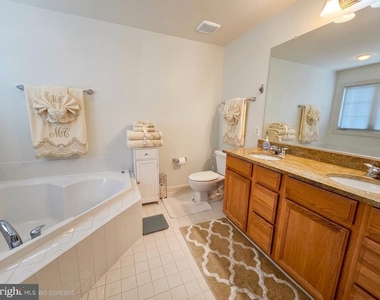 8091 Samuel Wallis Street - Photo Thumbnail 15