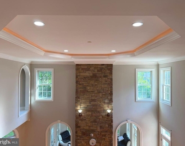 6529 Fairlawn Drive - Photo Thumbnail 27