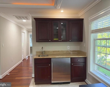 6529 Fairlawn Drive - Photo Thumbnail 14