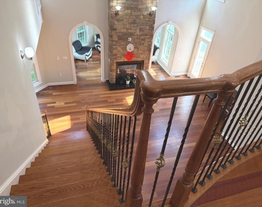 6529 Fairlawn Drive - Photo Thumbnail 19