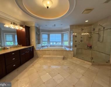 6529 Fairlawn Drive - Photo Thumbnail 13