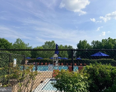 6610 Netties Lane - Photo Thumbnail 9