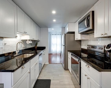 9013 Kerrydale Court - Photo Thumbnail 6