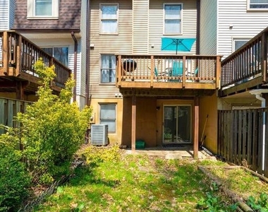 9013 Kerrydale Court - Photo Thumbnail 39