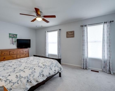 9013 Kerrydale Court - Photo Thumbnail 16