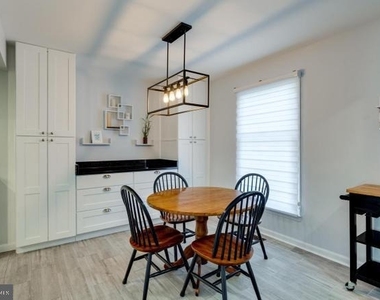 9013 Kerrydale Court - Photo Thumbnail 2