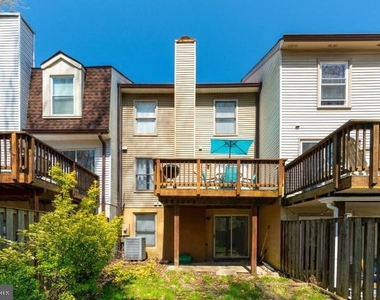9013 Kerrydale Court - Photo Thumbnail 37