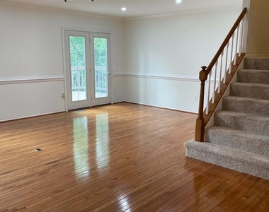 5944 Powells Landing Road - Photo Thumbnail 1