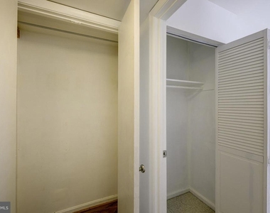 1403 E Abingdon Drive - Photo Thumbnail 17