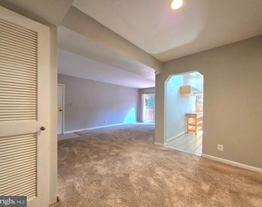 2704 Dartmouth Road - Photo Thumbnail 4