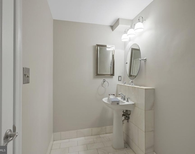 1211 S Eads Street - Photo Thumbnail 21