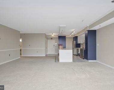 1211 S Eads Street - Photo Thumbnail 14