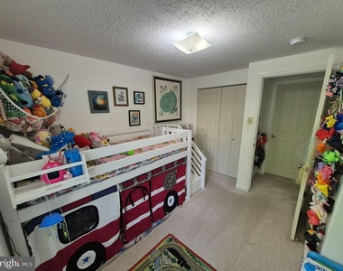 2210 S Lowell Street - Photo Thumbnail 12