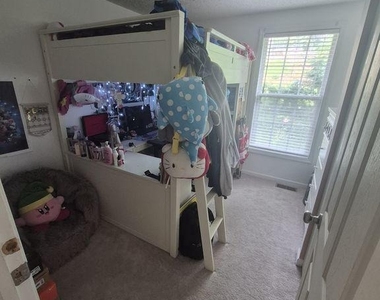 2210 S Lowell Street - Photo Thumbnail 10