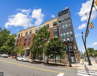 989 S Buchanan Street - Photo Thumbnail 30