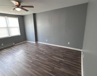 7000 Forrest Avenue - Photo Thumbnail 4