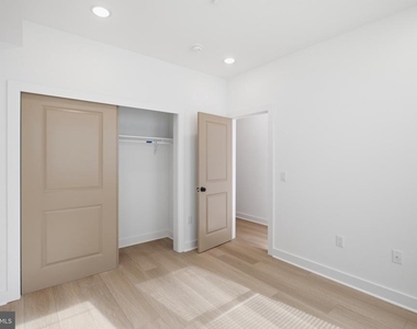 2503 N 12th Street - Photo Thumbnail 8