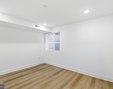 2532 N 11th Street - Photo Thumbnail 13