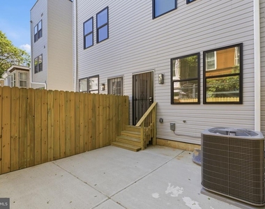 2532 N 11th Street - Photo Thumbnail 9
