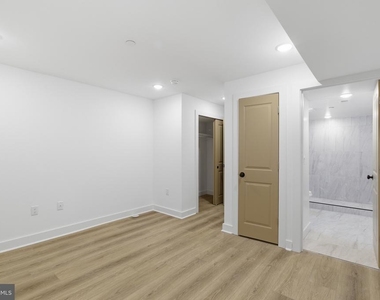 2532 N 11th Street - Photo Thumbnail 14