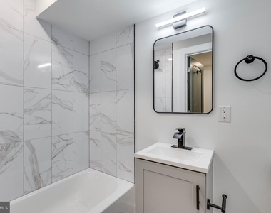 2226 N Reese Street - Photo Thumbnail 8
