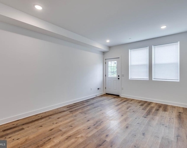 2226 N Reese Street - Photo Thumbnail 3