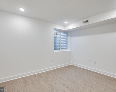 922 W Arizona Street - Photo Thumbnail 12