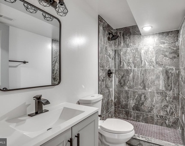 922 W Arizona Street - Photo Thumbnail 11